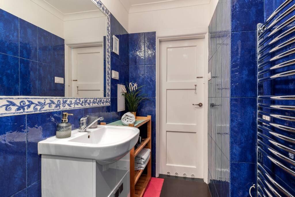 Blue Peace-apartment With Free Parking In Center For 1-6 People Cracovia
