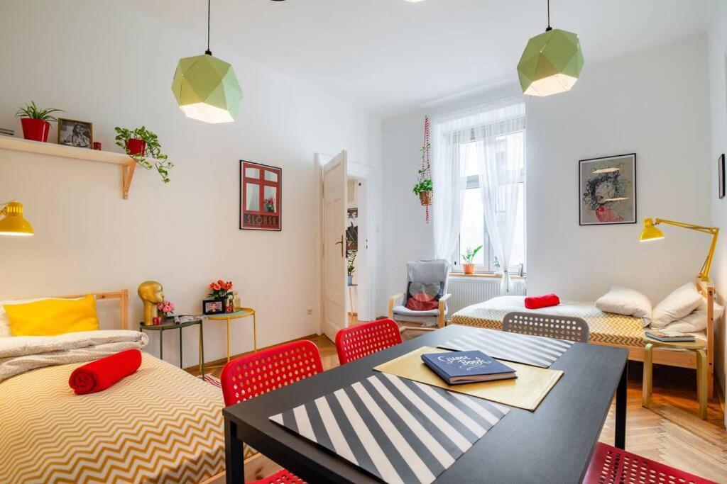 Blue Peace-apartment With Free Parking In Center For 1-6 People * Cracovia